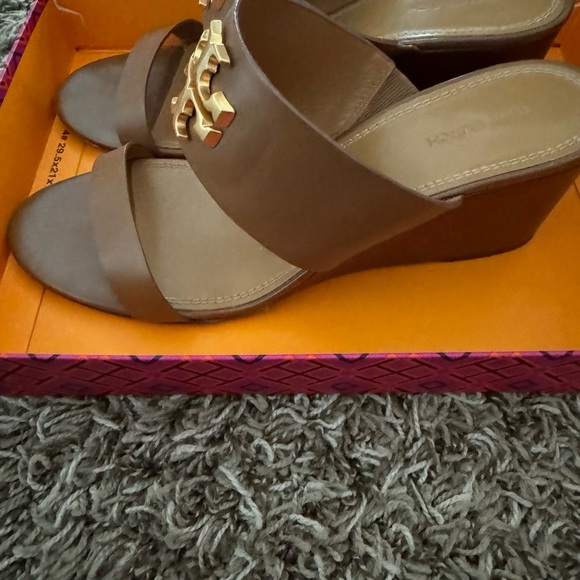 Tory Burch sandals size 10 - Picture 10 of 11